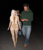 Access_Kardashian_28629.jpg