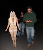 Access_Kardashian_28829.jpg