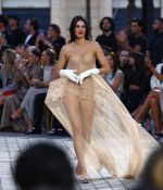 Access_Kardashian_01.jpg