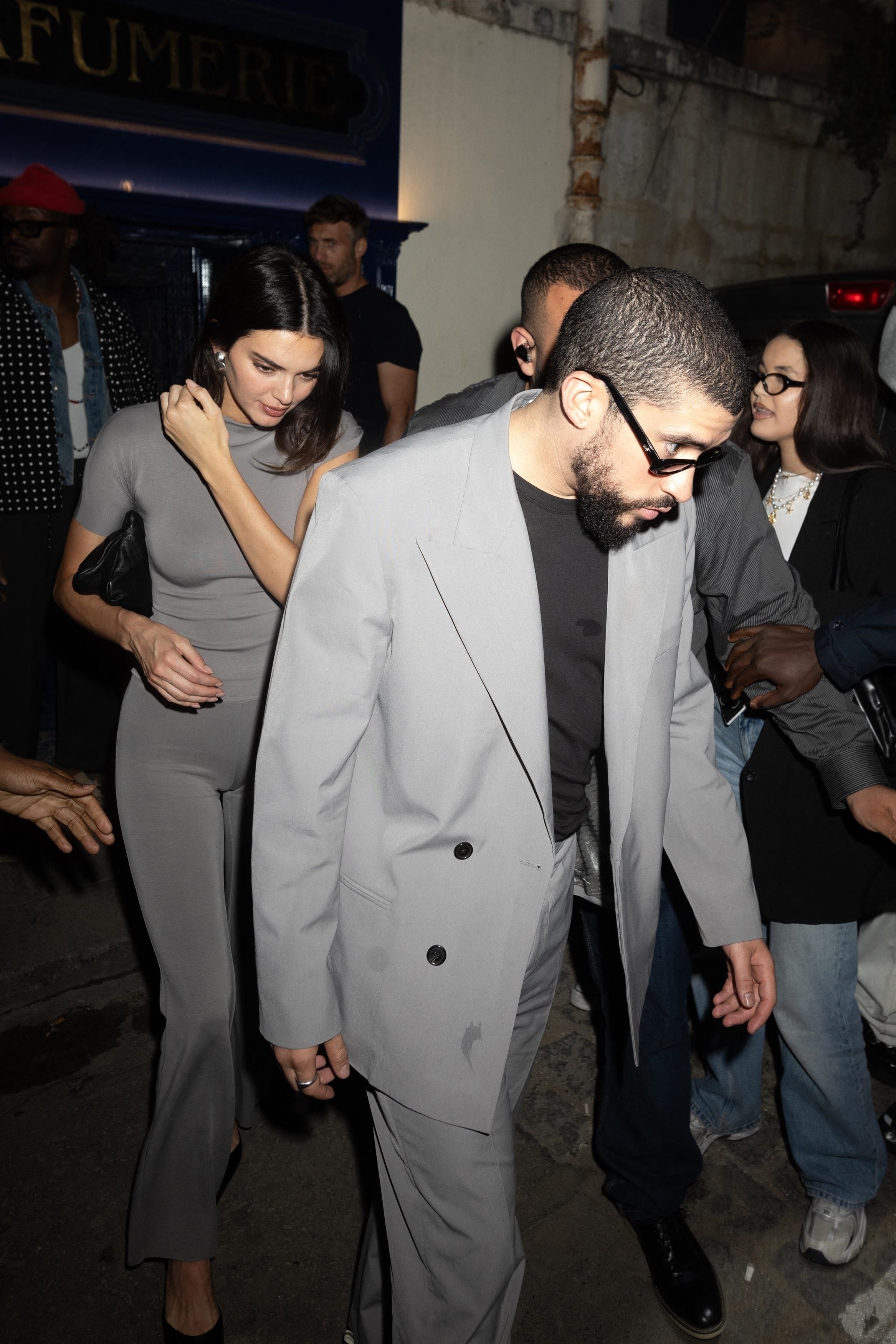 Access_Kardashian_28129~1.jpg