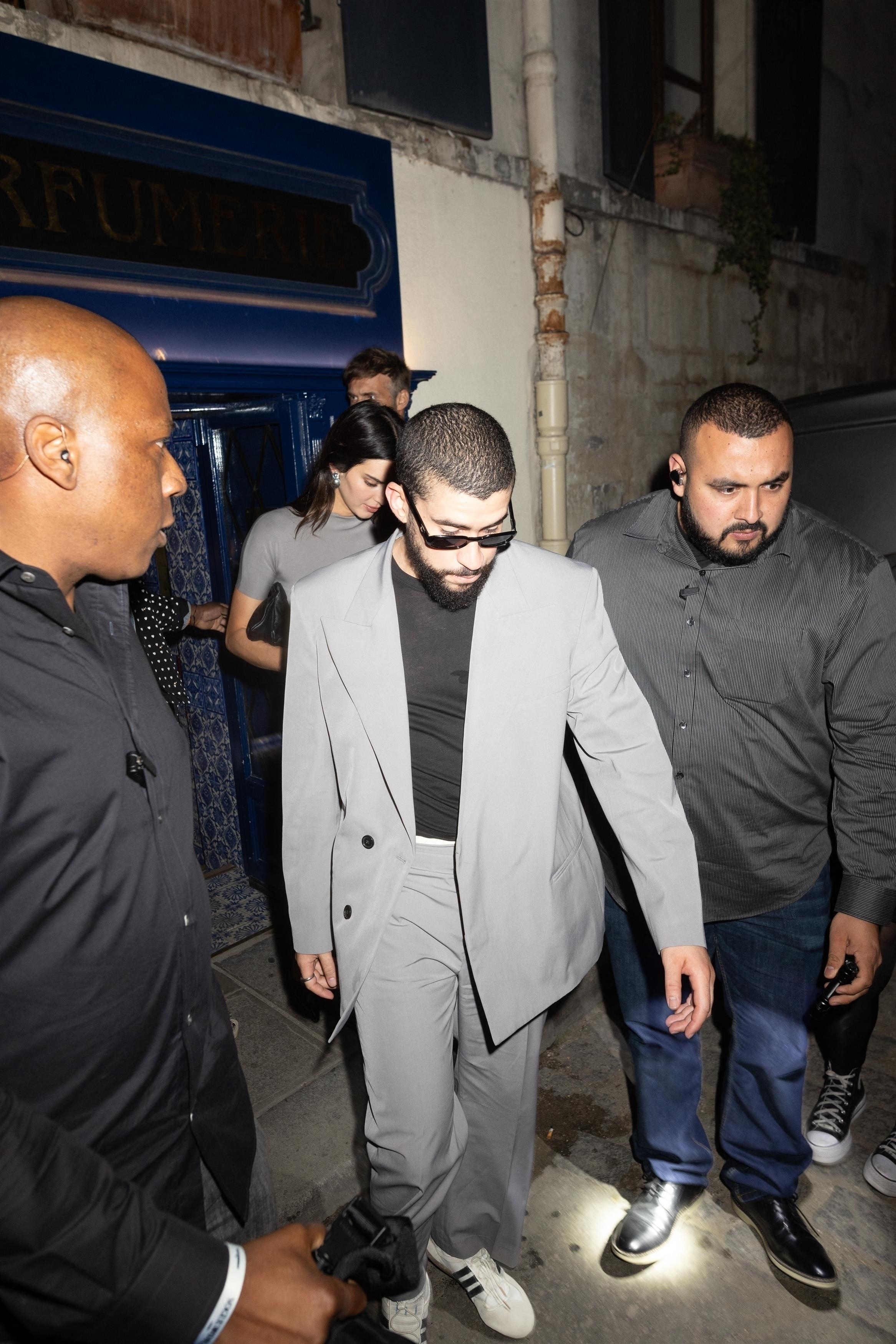 Access_Kardashian_28329~1.jpg
