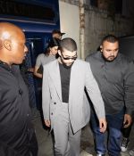 Access_Kardashian_28329~1.jpg