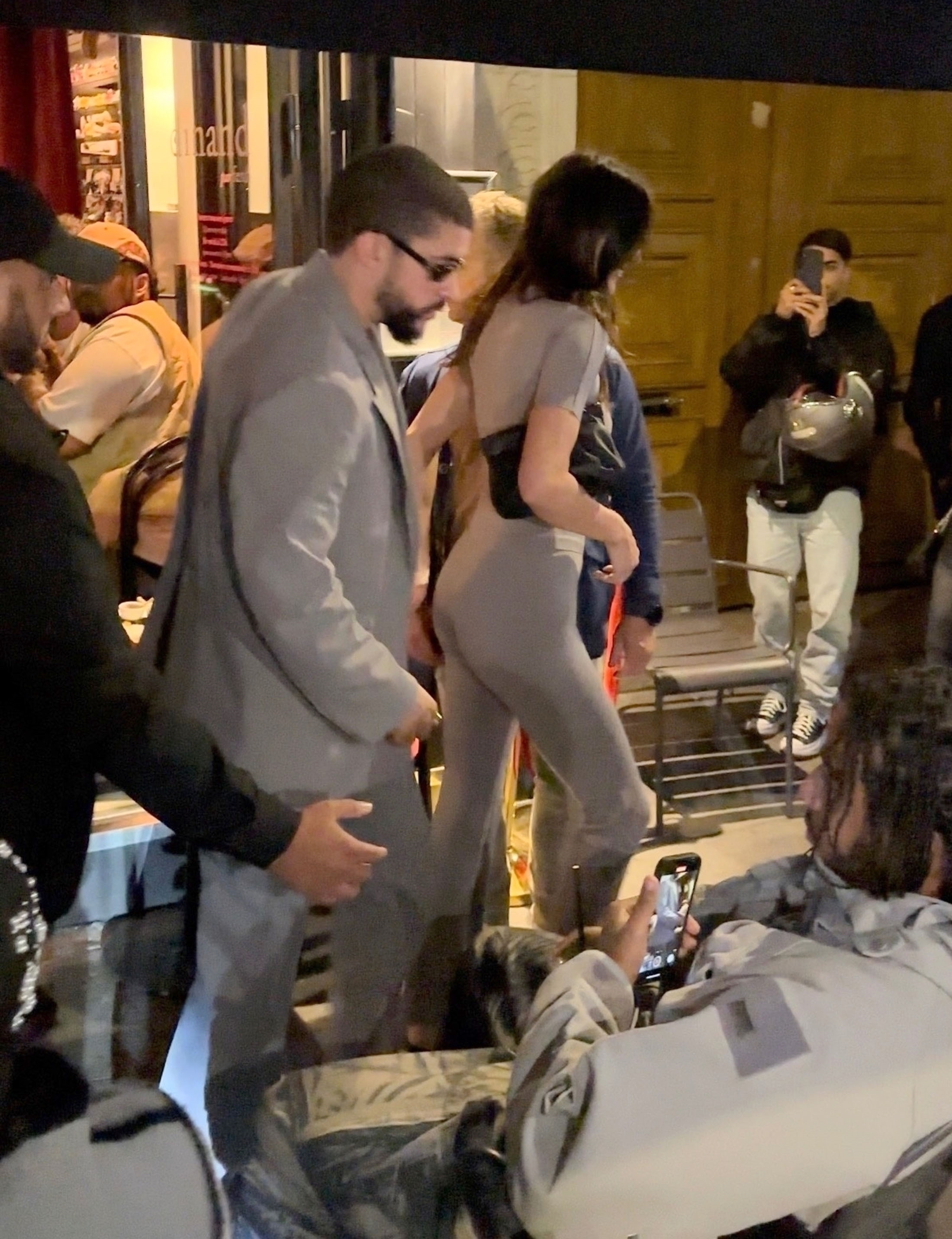 Access_Kardashian_28729~0.jpg