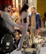 Access_Kardashian_28629~0.jpg