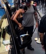 Access_Kardashian_28729.jpg