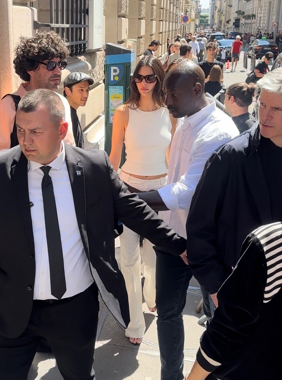 Access_Kardashian_28829.jpg
