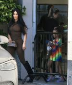 Access_Kardashian12.jpg