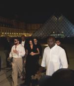 Access_Kardashian_28229.jpg