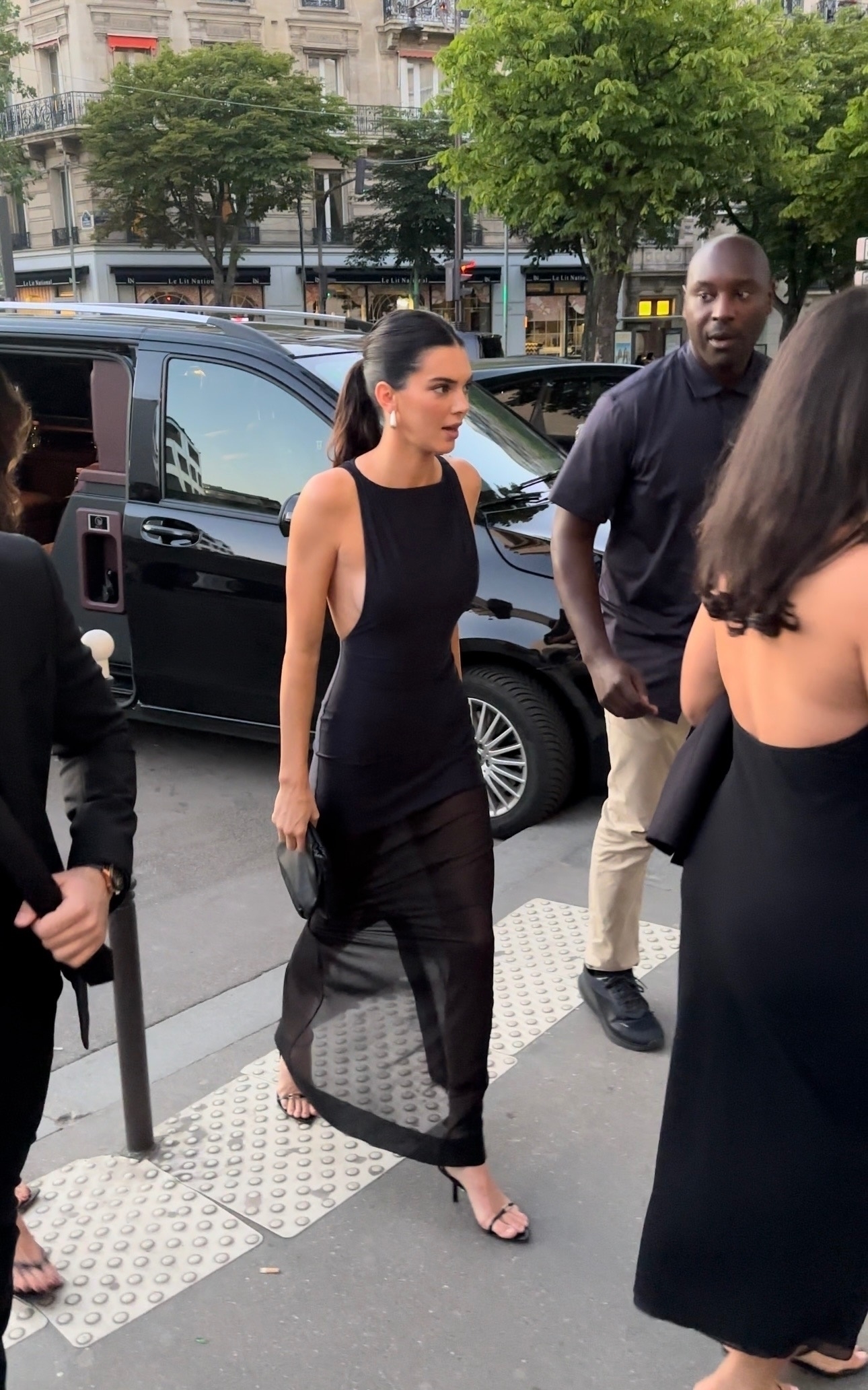 Access_Kardashian_28329.jpg