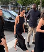 Access_Kardashian_28429.jpg