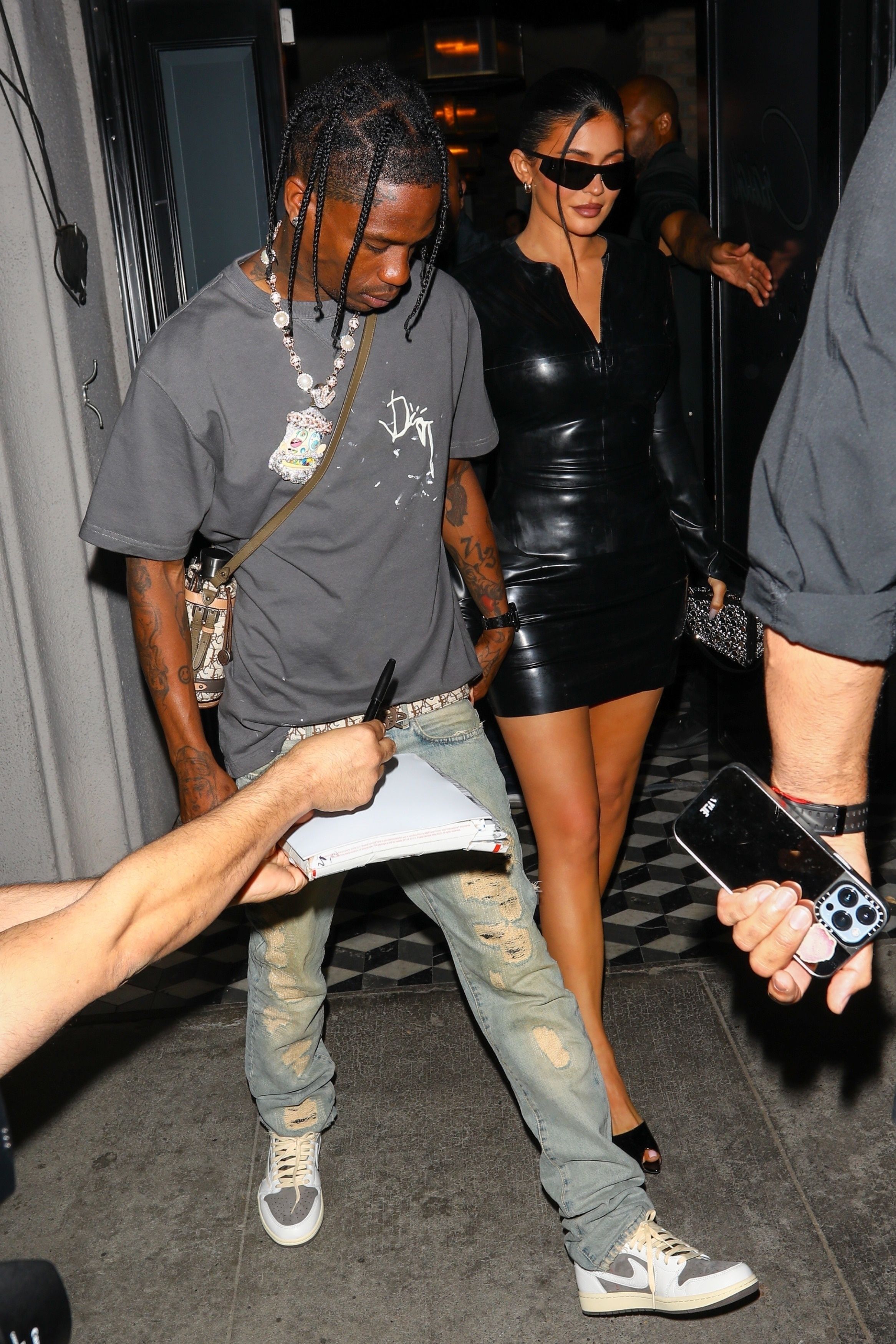 Access_Kardashian_003.jpg