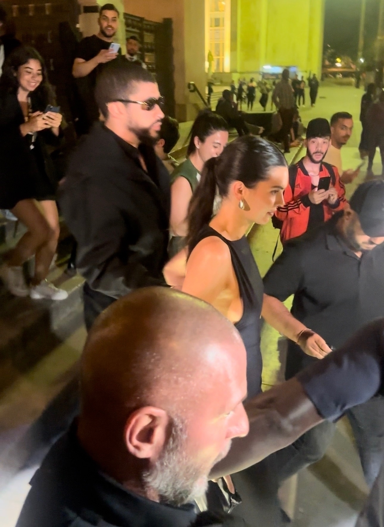 Access_Kardashian_28629~1.jpg