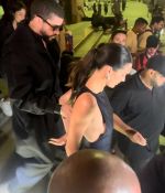 Access_Kardashian_28429~0.jpg