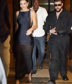 Access_Kardashian_28529.jpg
