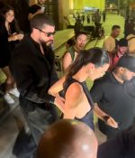 Access_Kardashian_28529~1.jpg