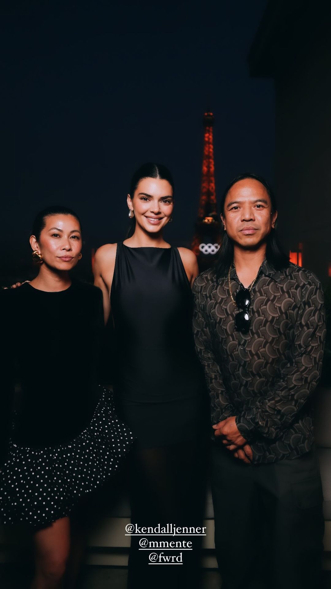 Access_Kardashian_28229~0.jpeg