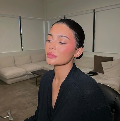 Access_Kardashian_001.jpg