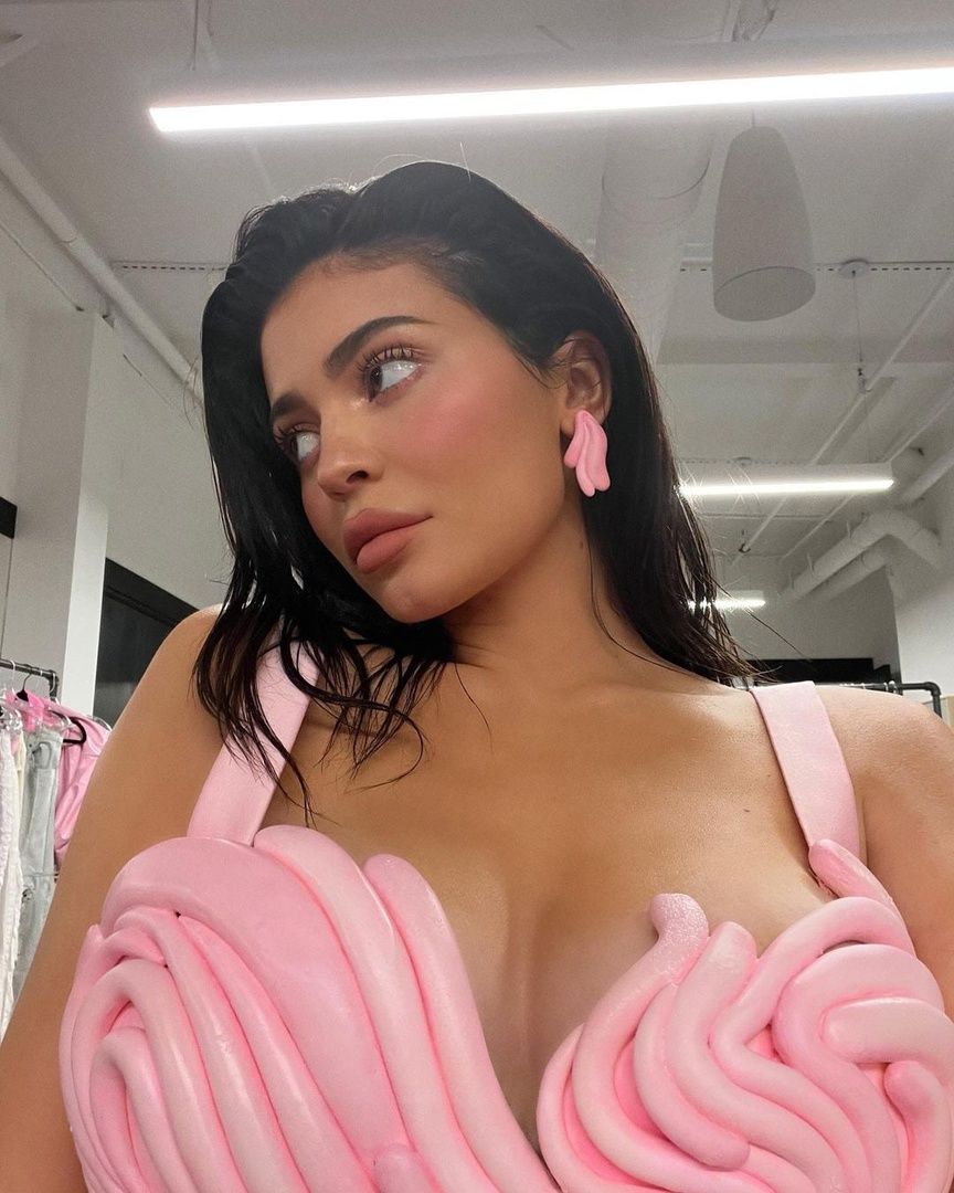 Access_Kardashian_002.jpg