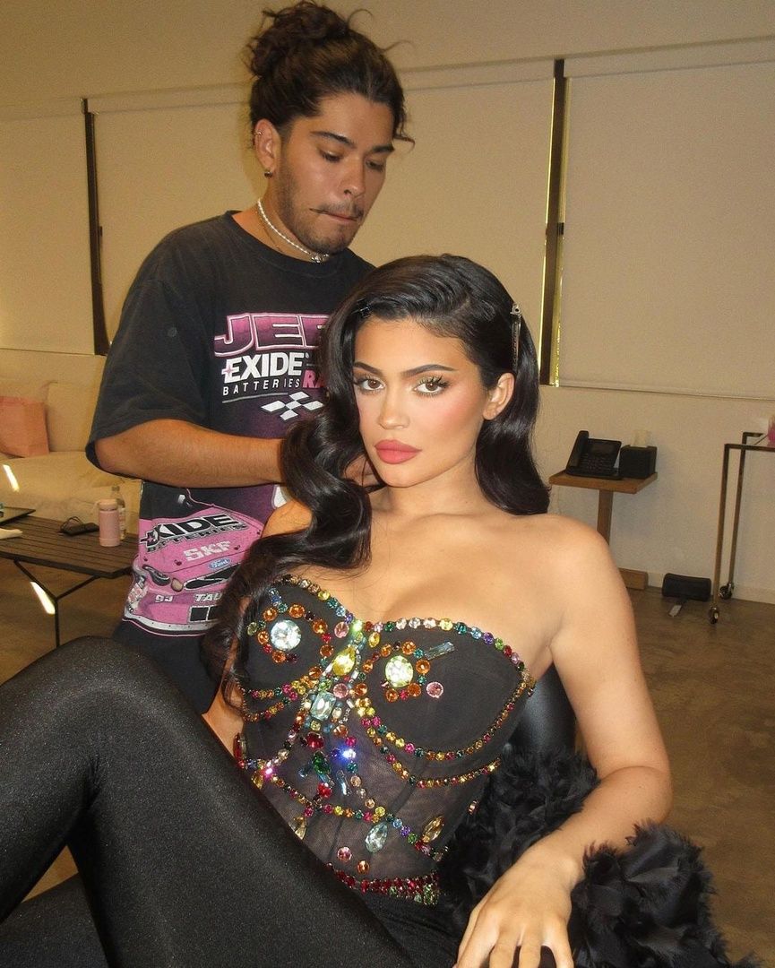 Access_Kardashian_004.jpg
