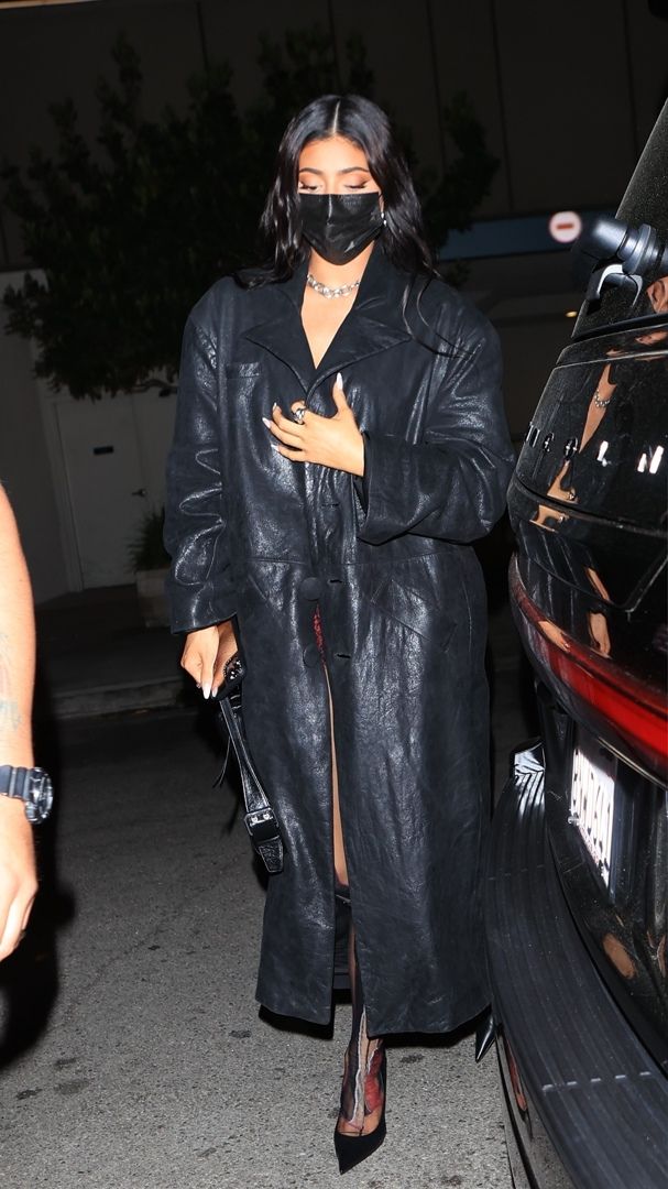 Access_Kardashian_001.jpg