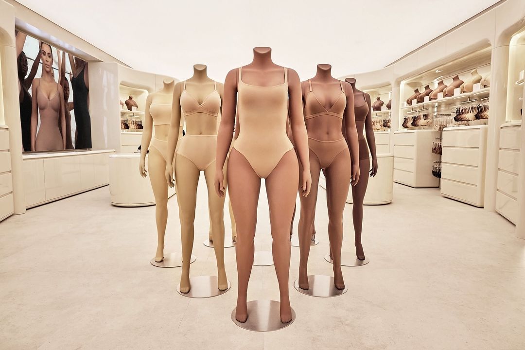 Access_Kardashian_2.jpg