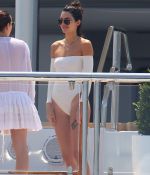 Access_Kardashian_6.jpg