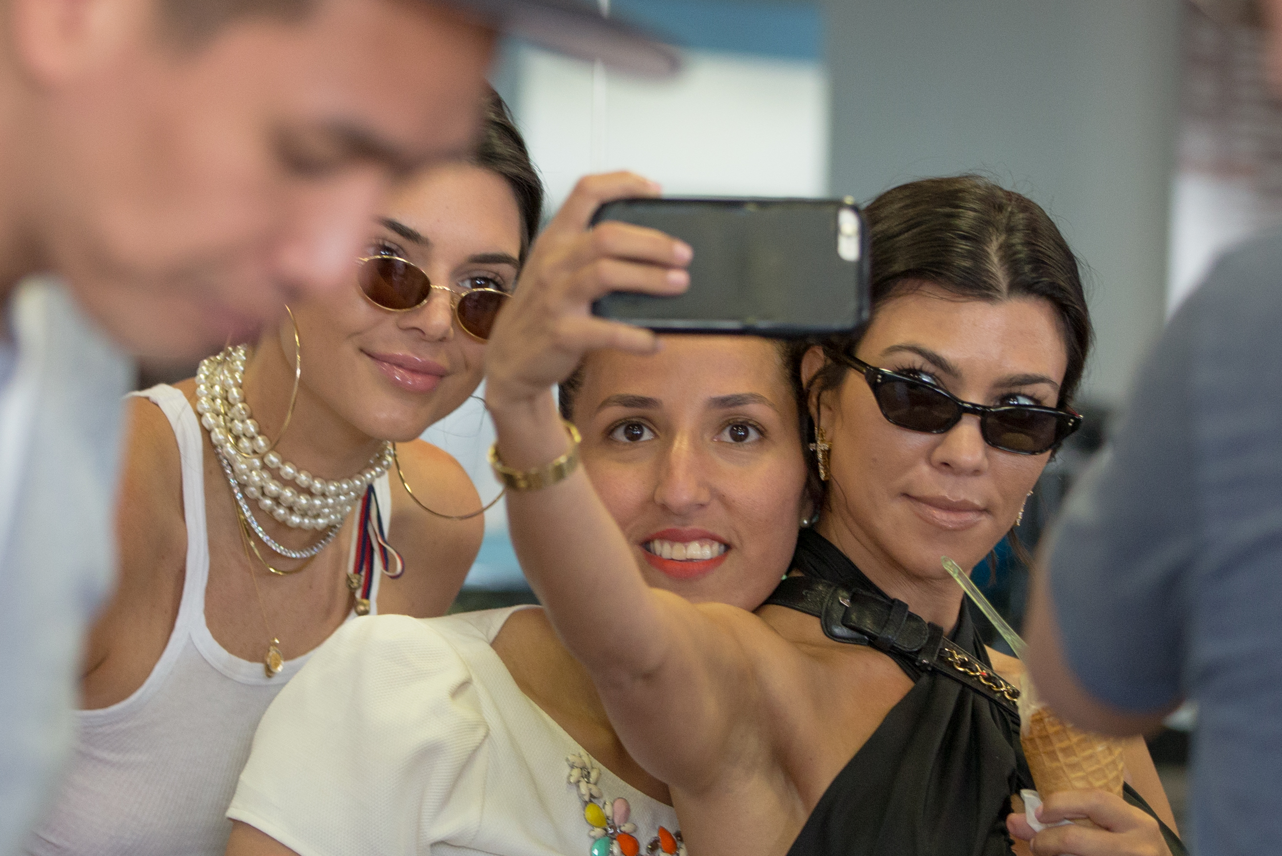 Access_Kardashian_2.jpg
