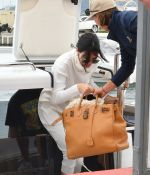 Access_Kardashian_6.jpg