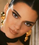 Access_Kardashian_8.jpg