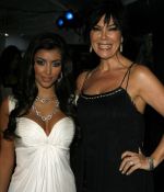 Acsess_Kardashian~0.jpg
