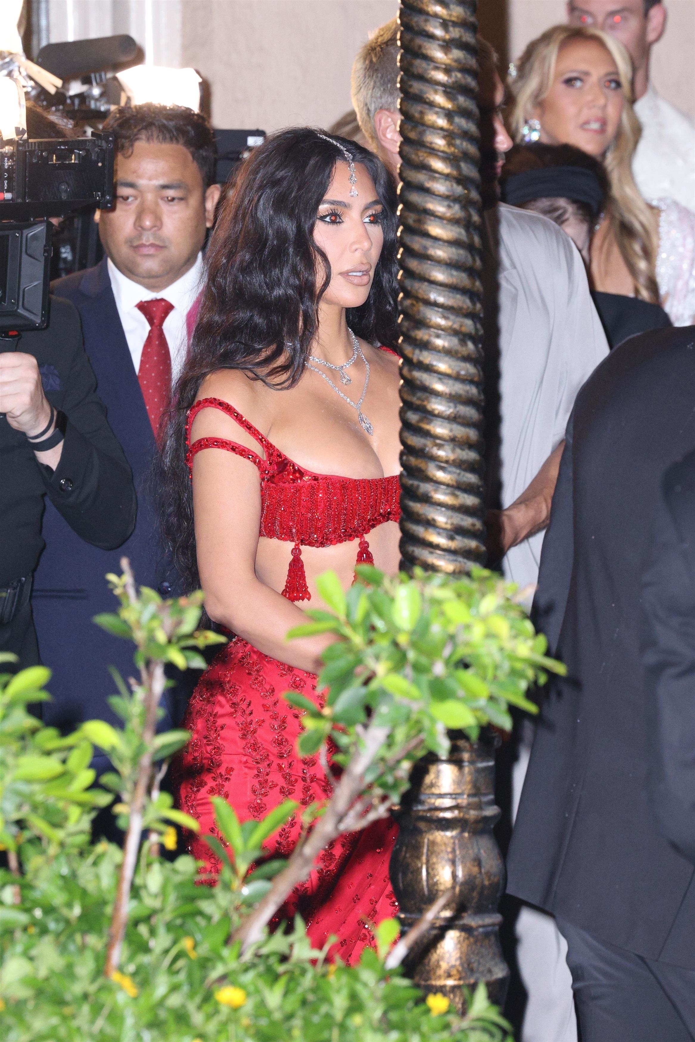 Access_Kardashian_03_283729.jpg