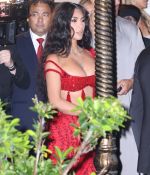 Access_Kardashian_03_282929.jpg
