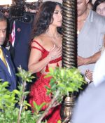 Access_Kardashian_03_283329.jpg