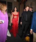 Access_Kardashian_03_284529.jpg