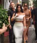 Access_Kardashian_5.jpg
