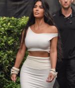 Access_Kardashian_8.jpg