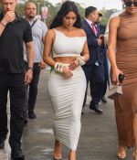 Access_Kardashian_8.jpg