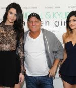 Access_Kardashian_285529.jpg