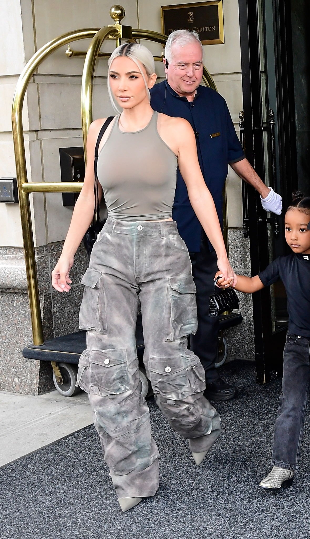Access_Kardashian_008.jpg