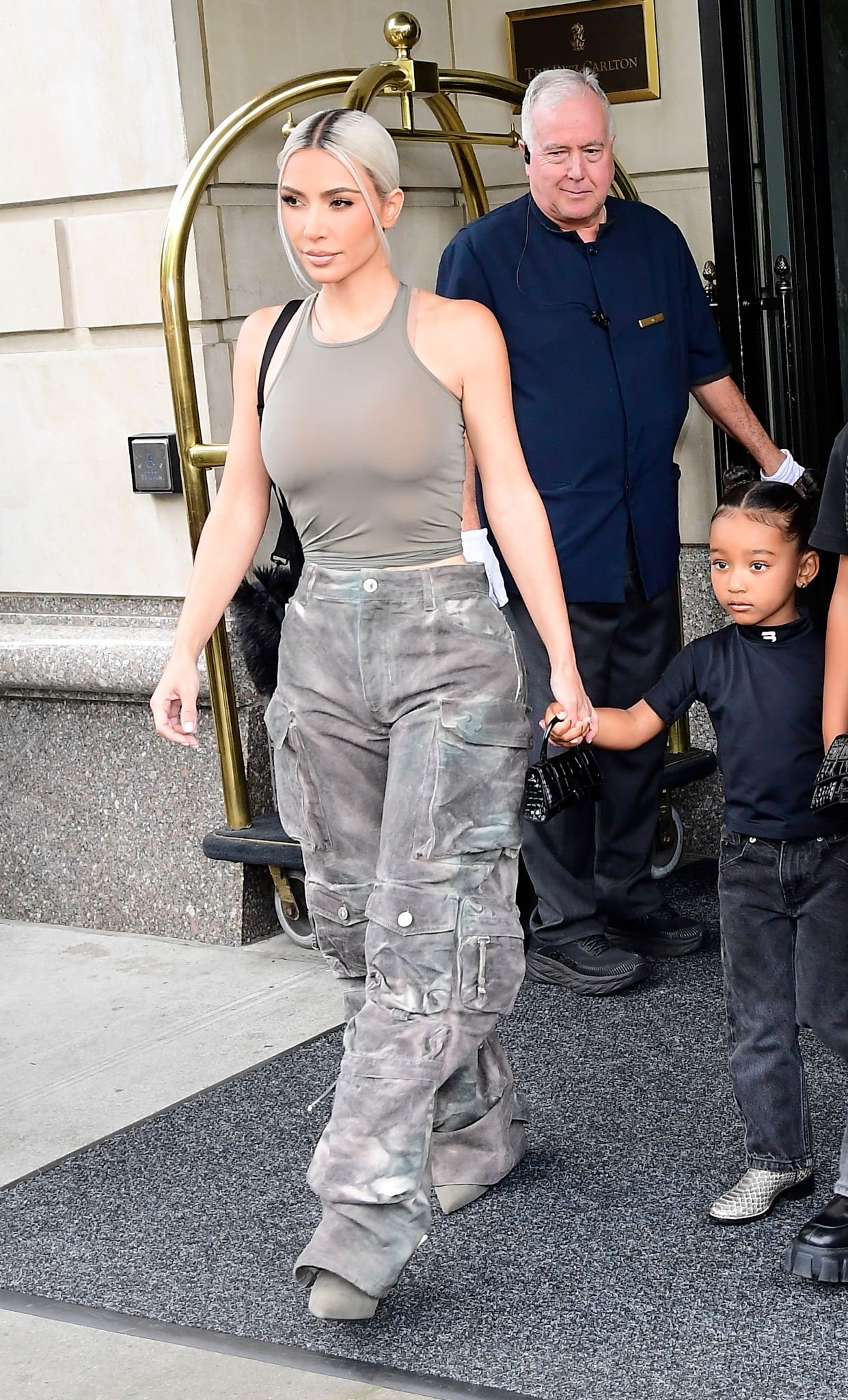 Access_Kardashian_015.jpg