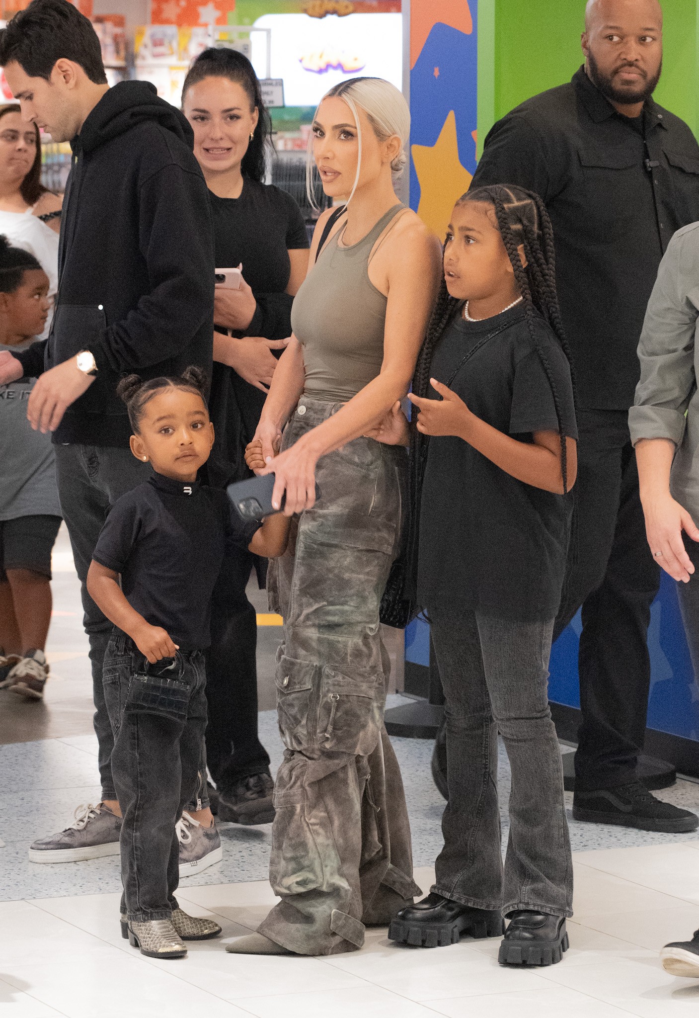 Access_Kardashian_002.jpg
