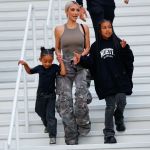 Access_Kardashian_005~0.jpg