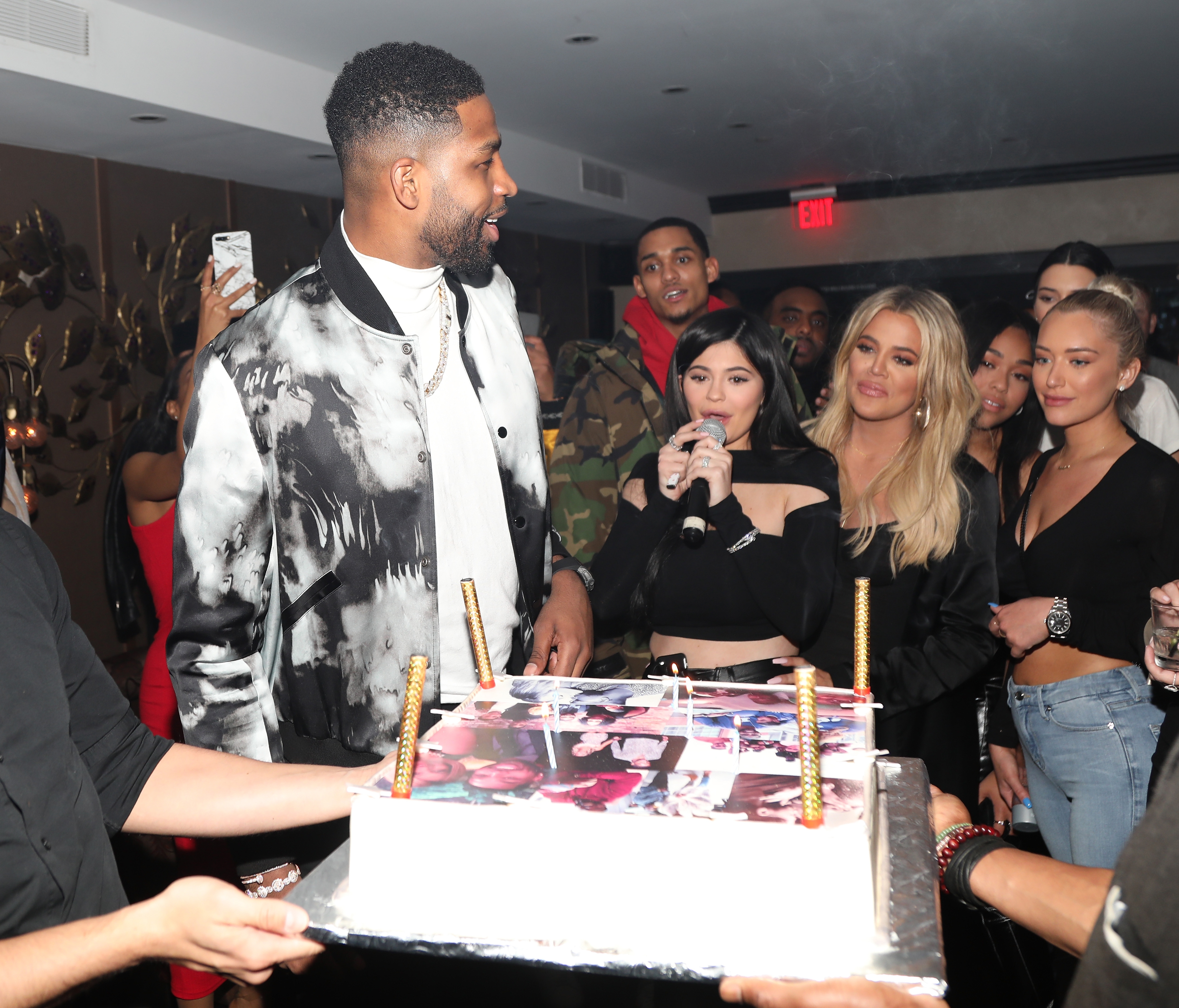 Access_Kardashian_4.jpg