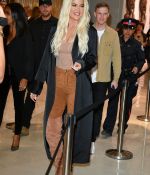 Access_Kardashian_01.jpg