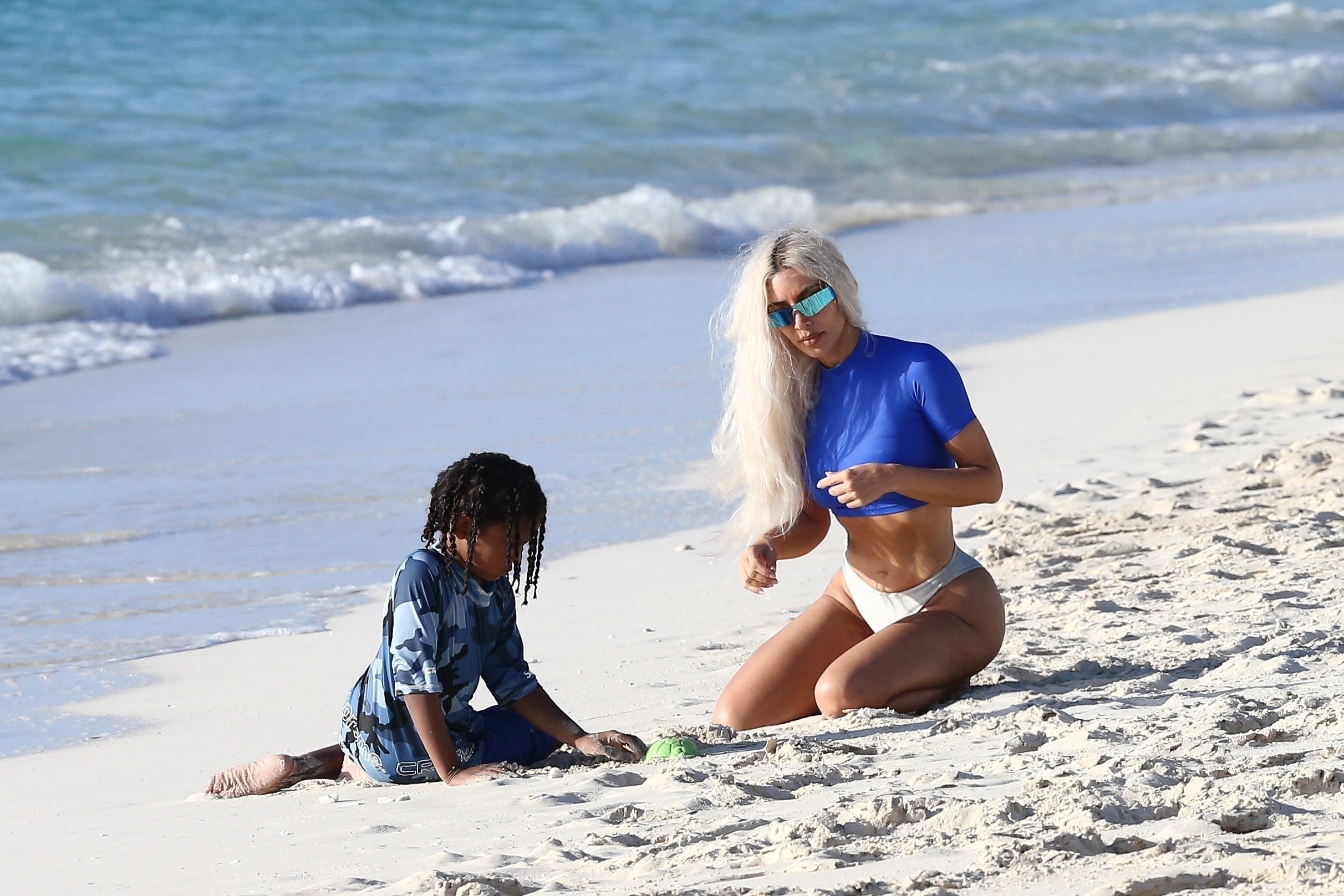 Access_Kardashian_005.jpg