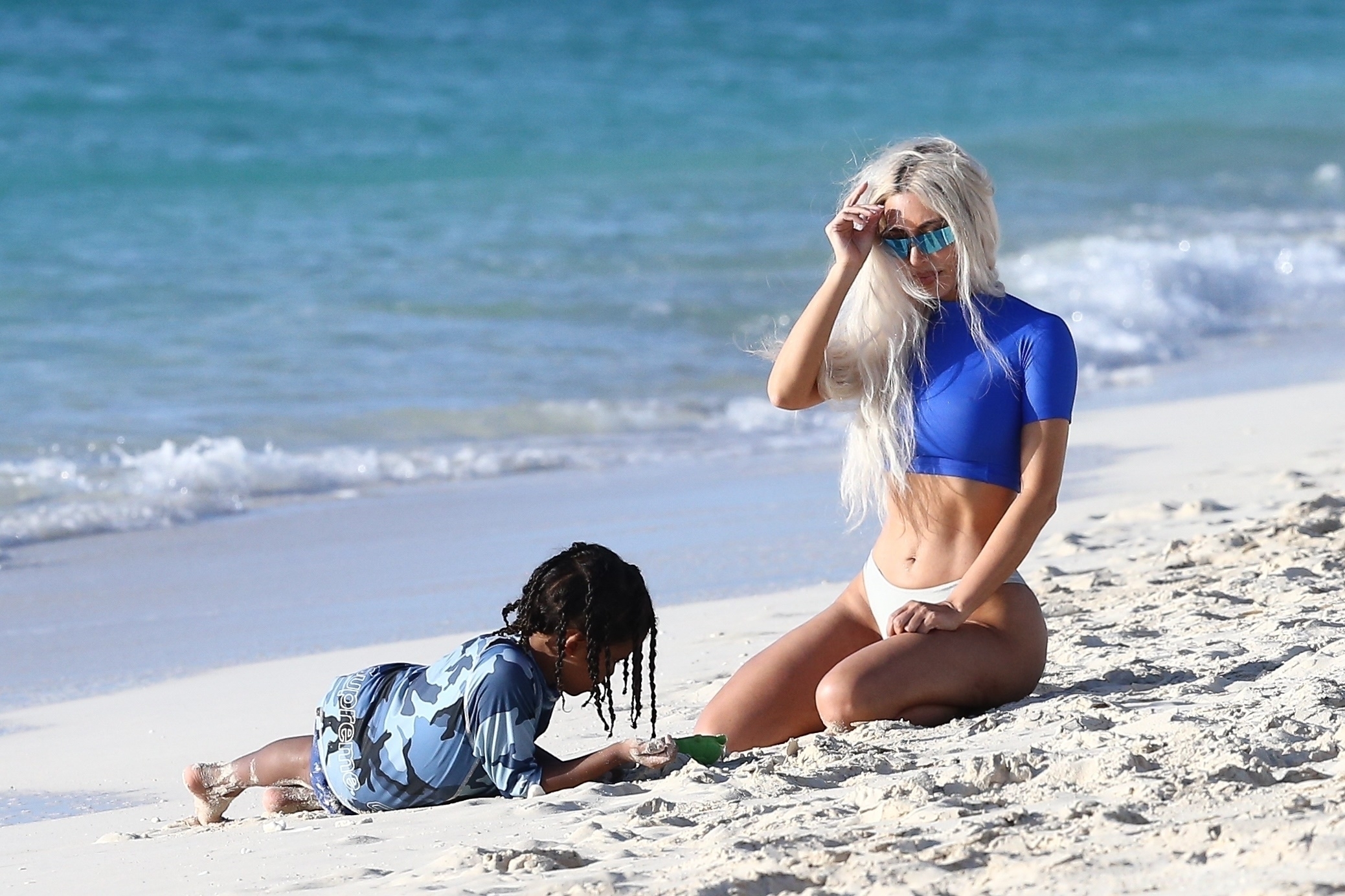 Access_Kardashian_007.jpg