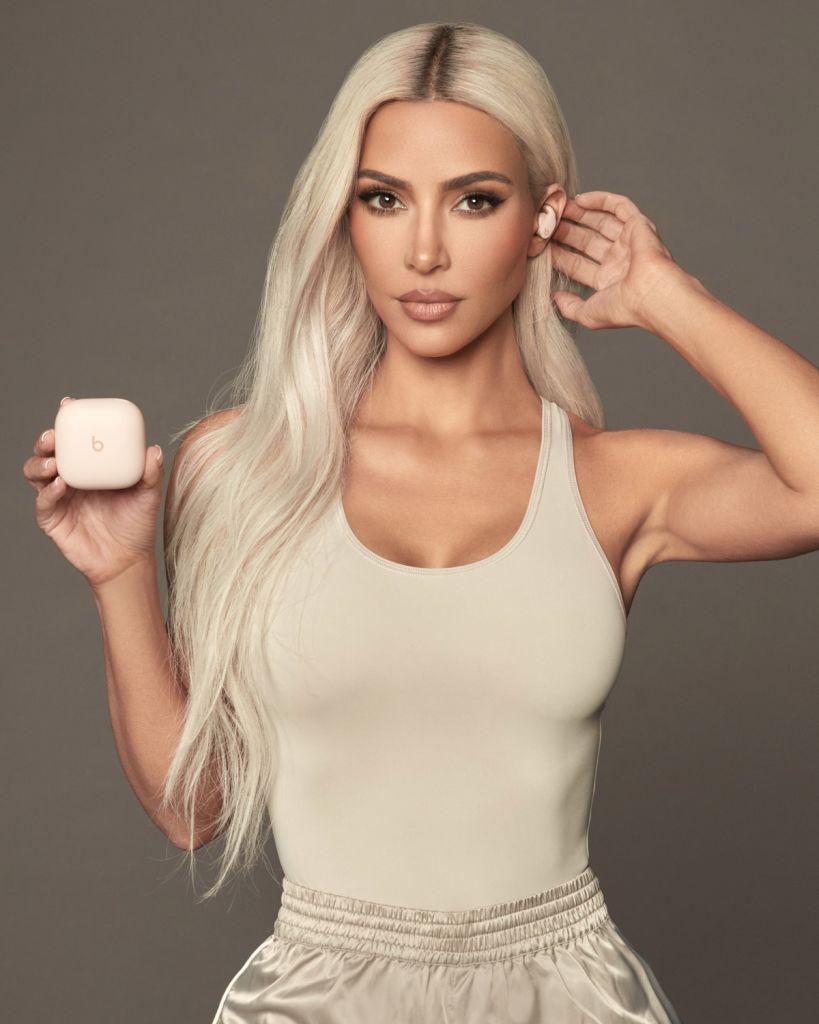 Access_Kardashian_3.jpeg