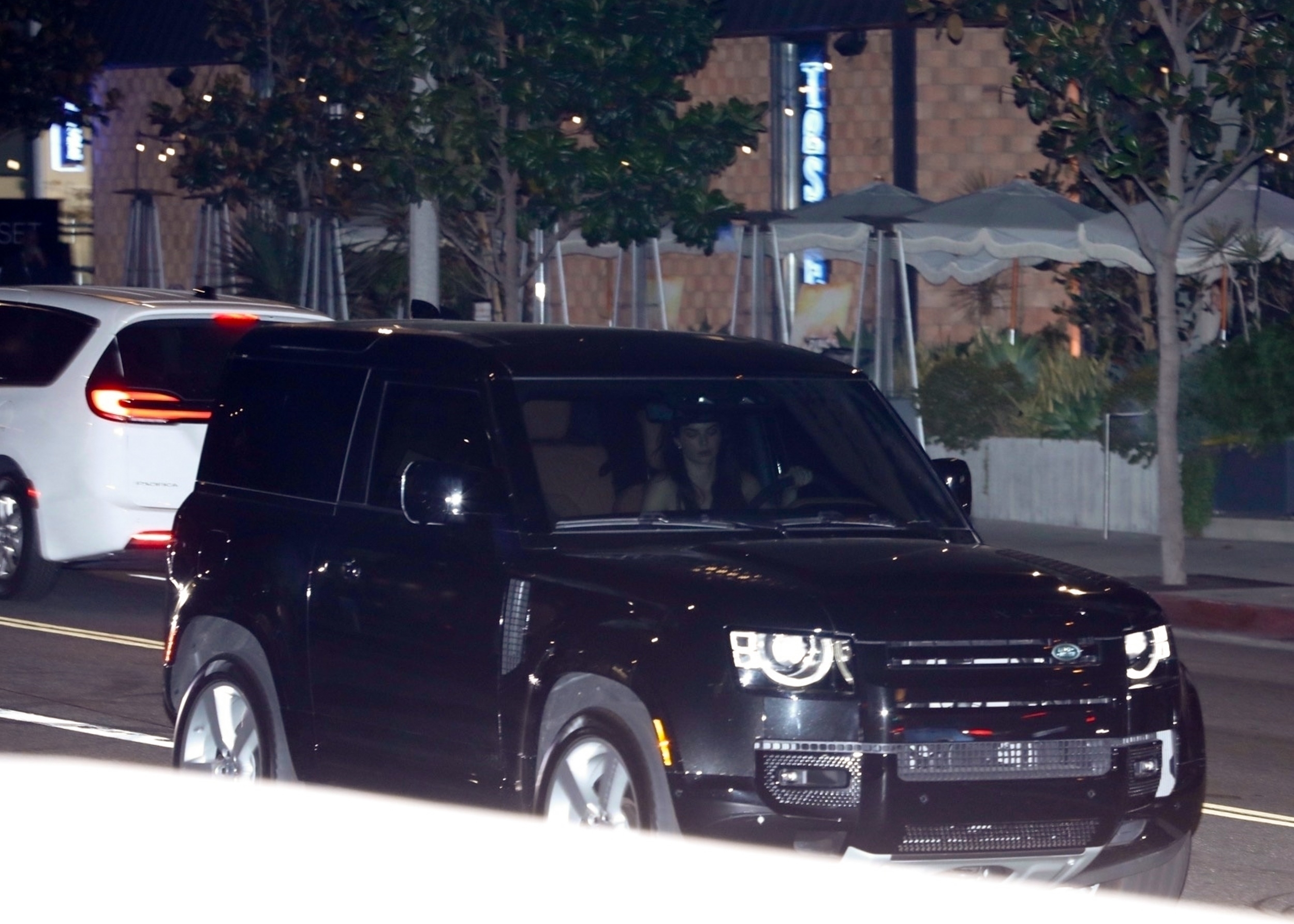 Access_Kardashian_28729.jpg