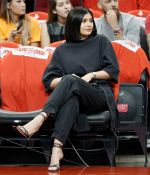 Access_Kardashian_282529.jpg