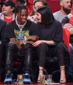 Access_Kardashian_28429.jpg